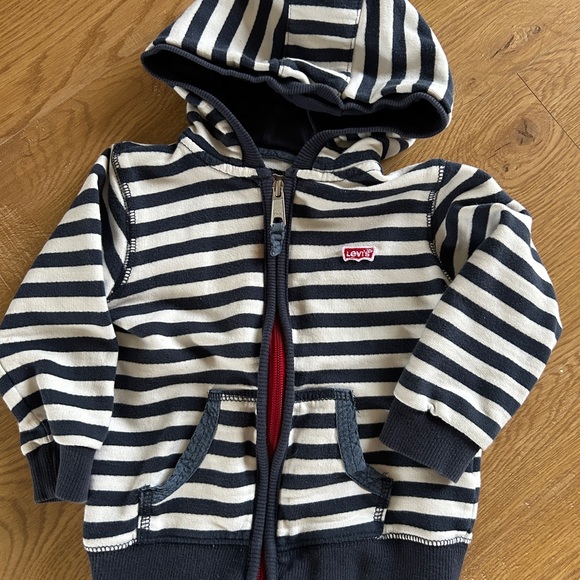 Bundle size 12-18 months fall tops - Picture 12 of 13